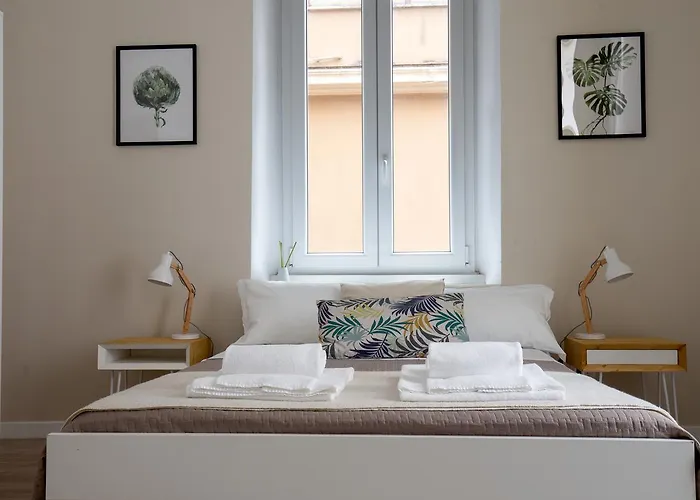 A+ לינה וארוחת בוקר 4*